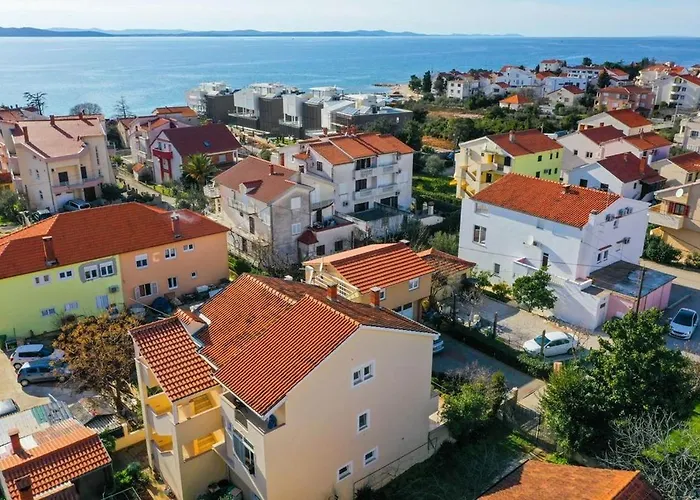Lägenhet Mira Zadar